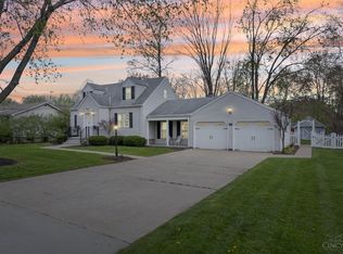 512 Alvina Ln, Cincinnati, OH 45255