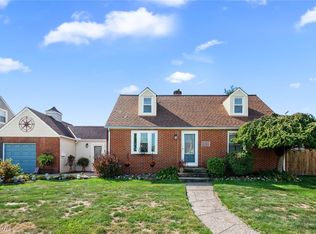 6305 Ackley Rd, Parma, OH 44129