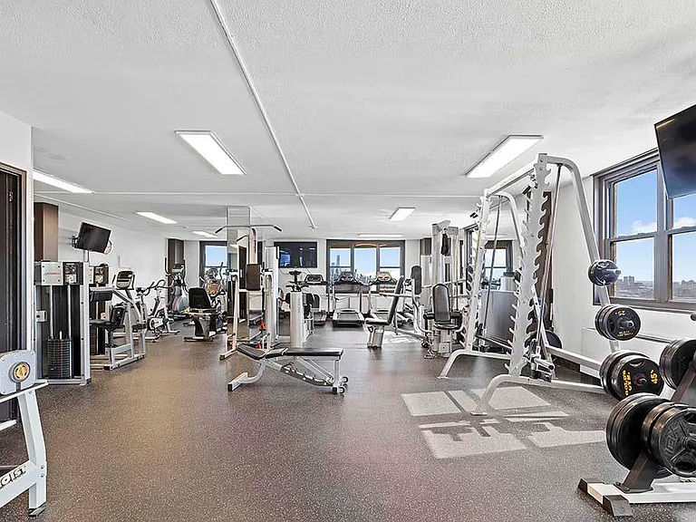 380 Mountain Rd #608 — Photo 24