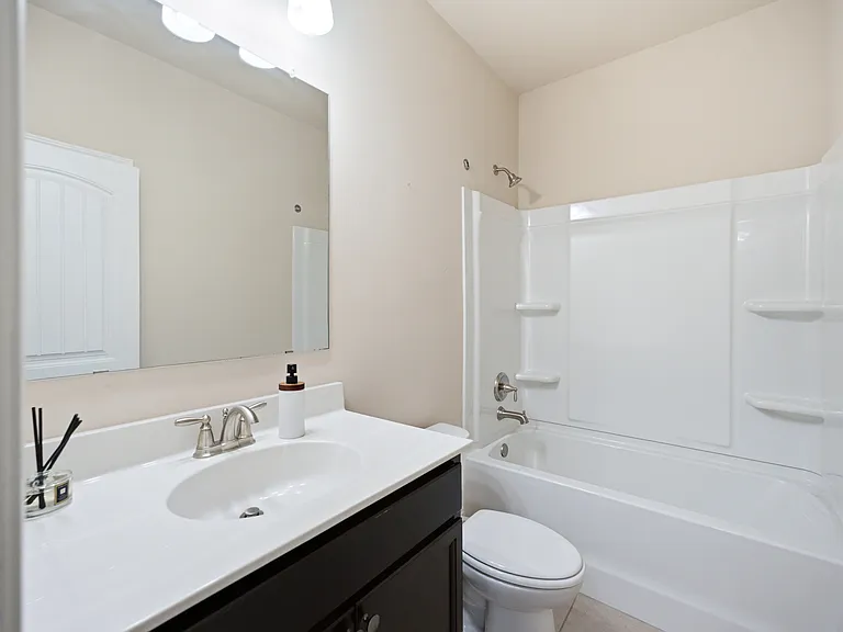 4309 Mantova Dr — Photo 23
