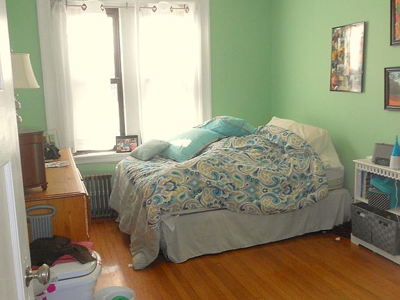 5th image of 446 Park Dr #18