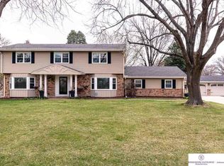 1617 S 109th St, Omaha, NE 68144