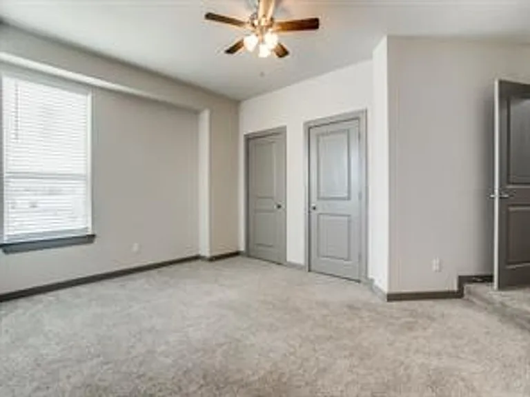 10604 Tube Dr — Photo 40