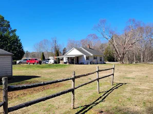 1001 Lake Houser Rd, Mooresboro, NC 28114