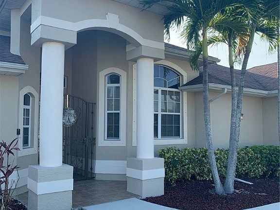 2nd image of 2716 SW 17th Place Cpe