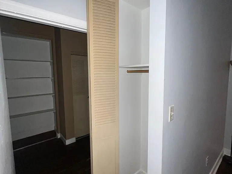 2623 Floyd Avenue — Photo 32