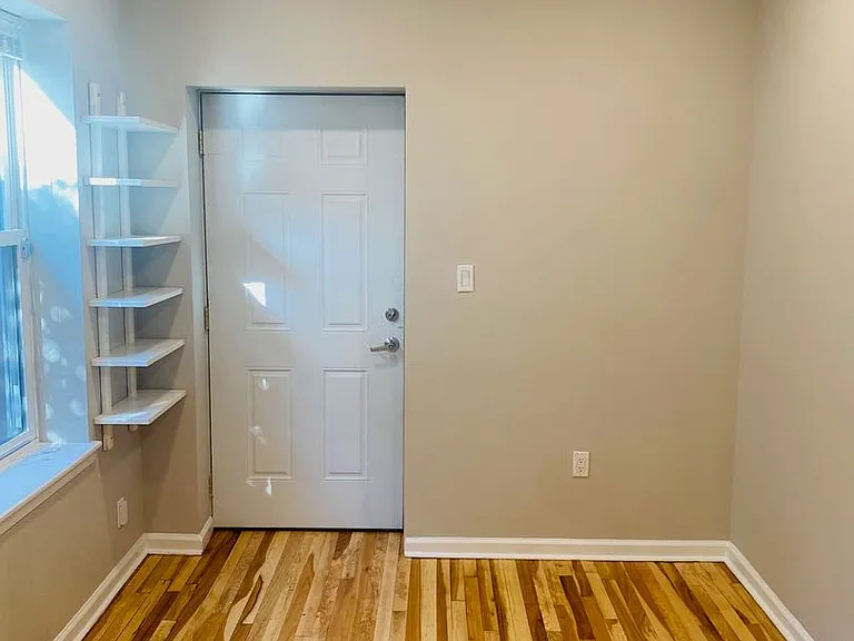 1420 Cambridge St — Photo 11