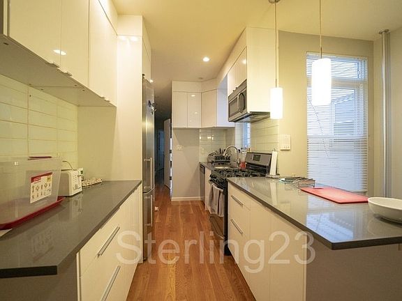 5th image of 2270 41st St APT 1R