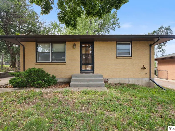 931 Nelson St, Lincoln, NE 68521