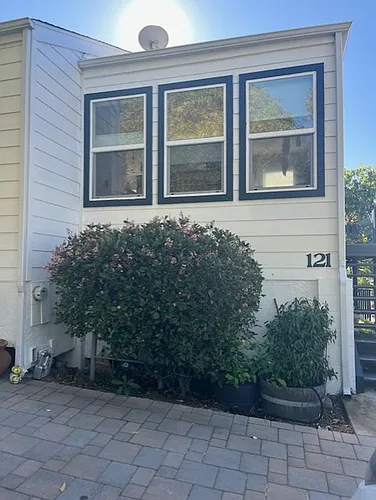 121 Fontana Ave Photo 1