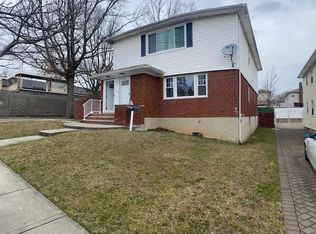 67 Bay Ter FLOOR 1, Staten Island, NY 10306