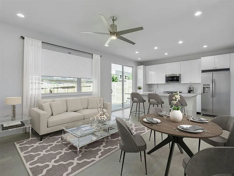313 Blackson Ave #B — Photo 2