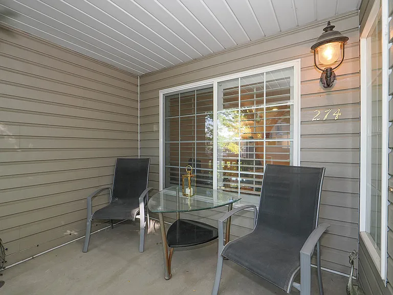274 E Millpoint Pl — Photo 20