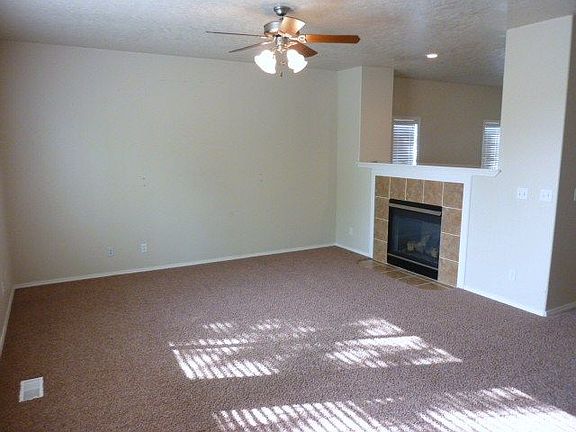3rd image of 4818 Harding Pl