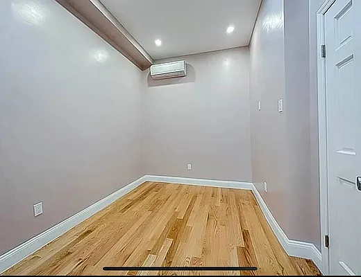 Rented by Voro New York | media 2