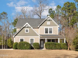 37 Twisted Oak Ct, Hampstead, NC 28443