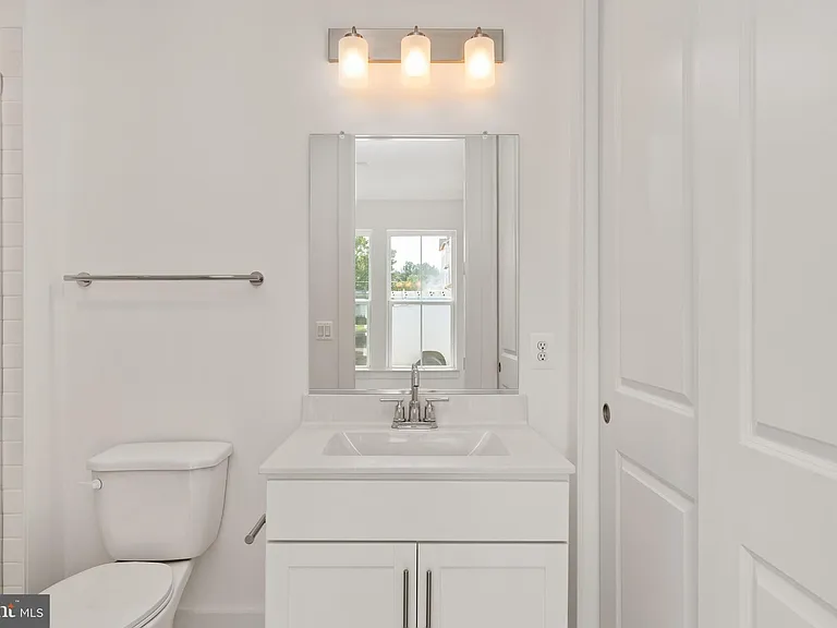 9207 Forkleaf Oak Dr — Photo 13