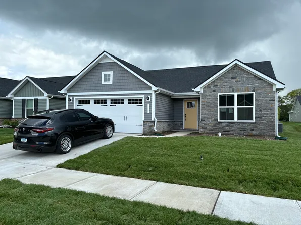 2711 Sand Hollow Dr, Lebanon, IN 46052