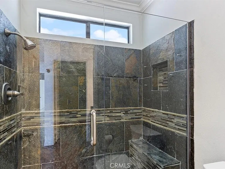 1001 N Monterey St #C — Photo 17