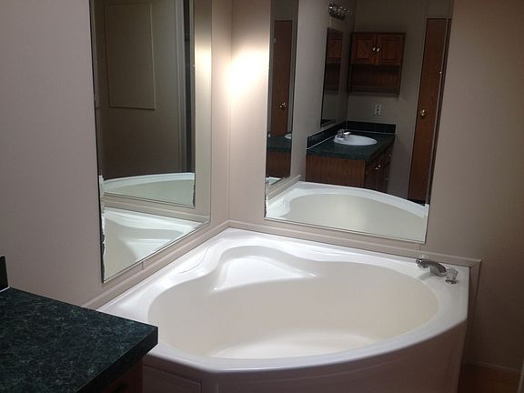 Come take a soak in this huge tub!