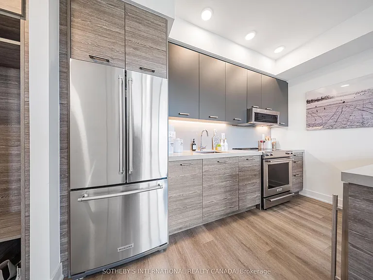 484 Spadina Ave #601 — Photo 12