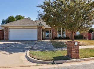 13804 Oakmond Rd, Edmond, OK 73013
