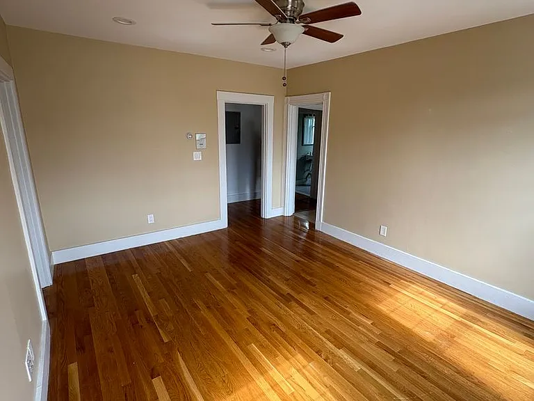 63 Oak St #2B — Photo 10