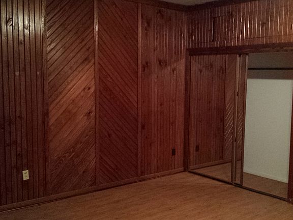 3rd image of 529 N Crownpoint Dr