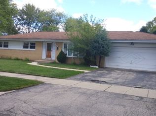945 Timothy Ln, Des Plaines, IL