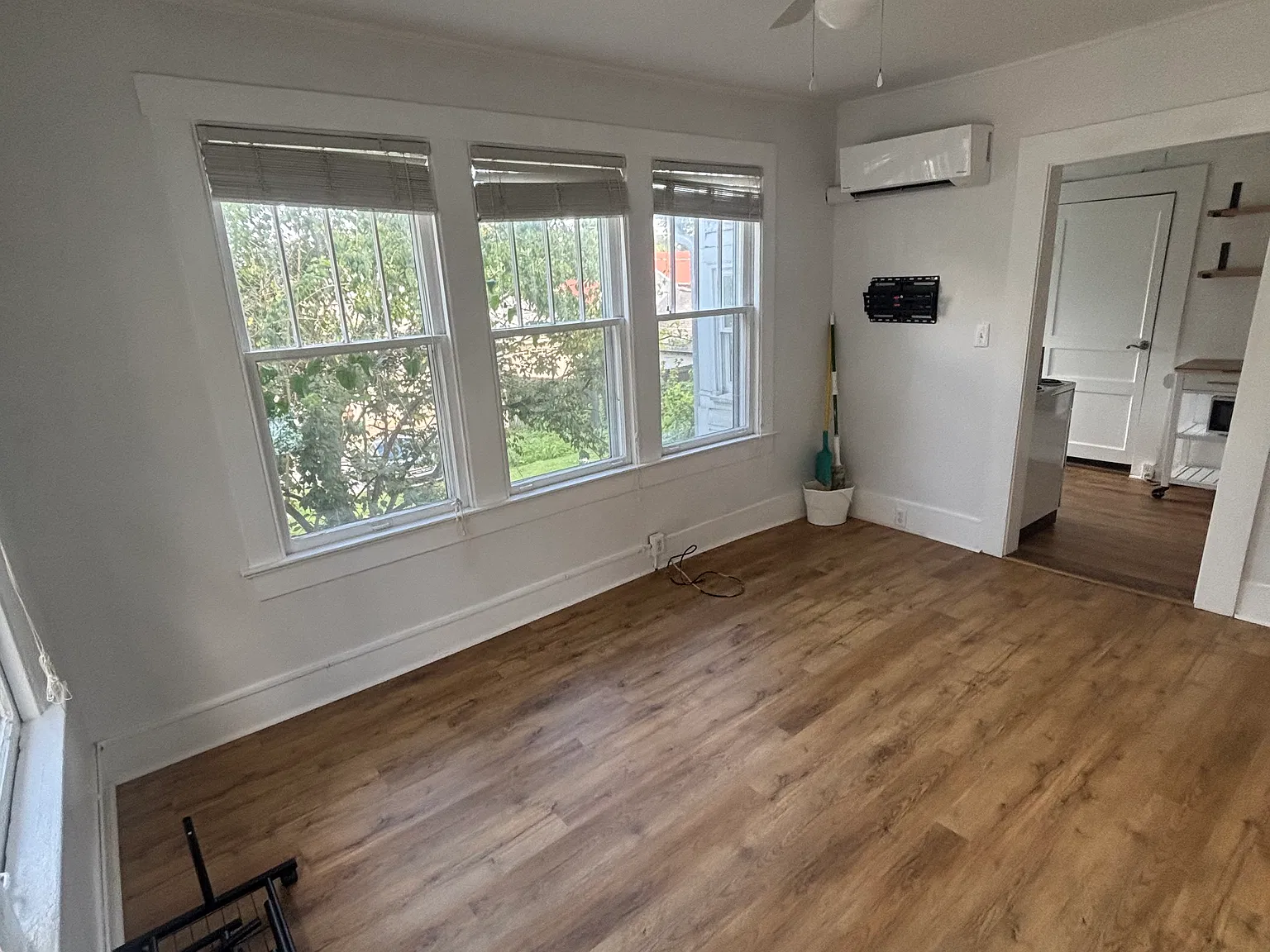 Studio, 286 sqft, $1,200 — Photo 2