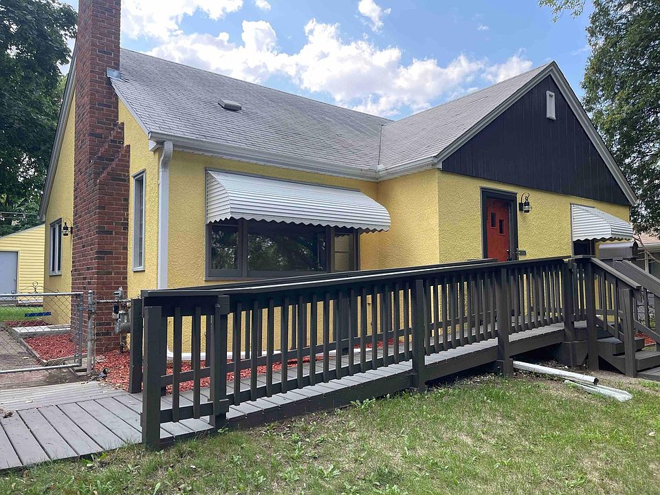 1st image of 907 Humboldt Ave