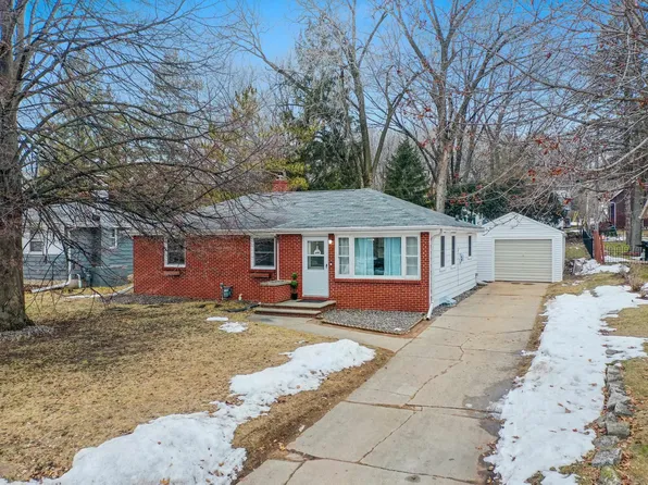 2620 Libal St, Green Bay, WI 54301