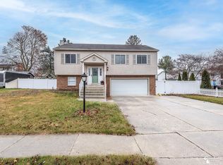 1506 Fox Run, Tecumseh, MI 49286