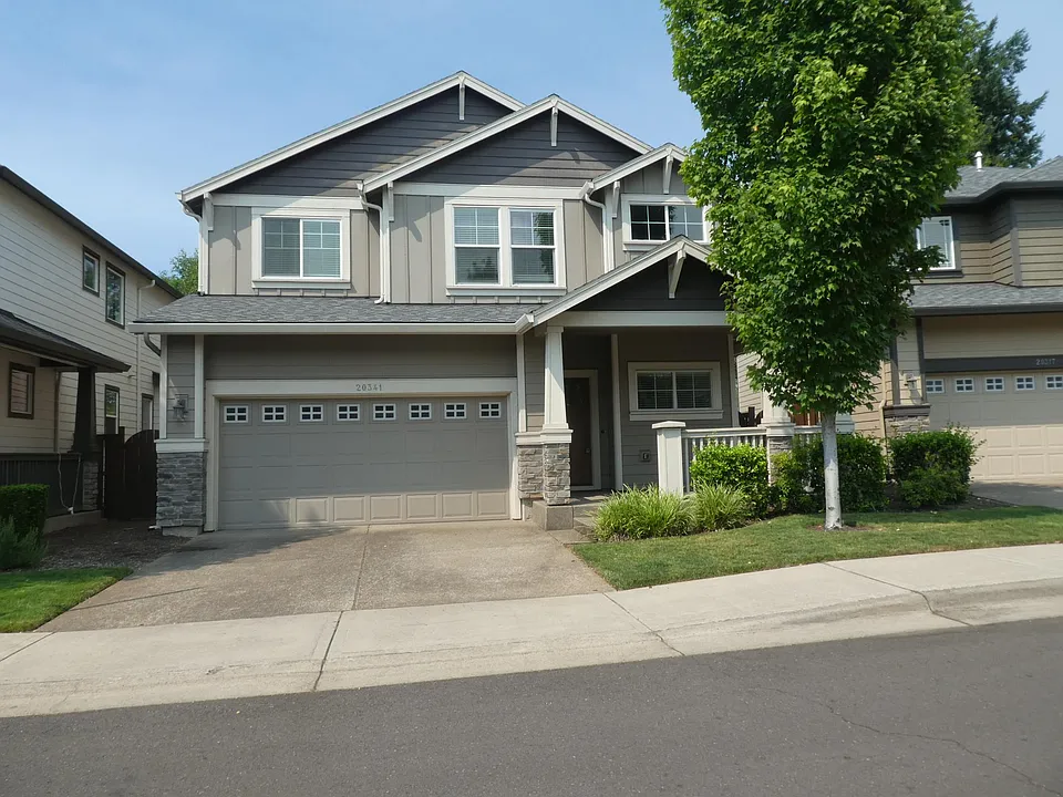 20341 SW Gracie St
