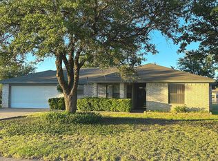 1020 Cricket Ln, San Angelo, TX 76905
