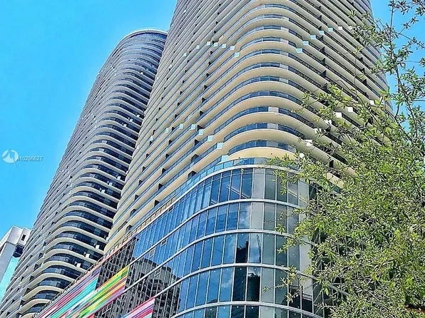 55 SW 9th St, Miami, FL
