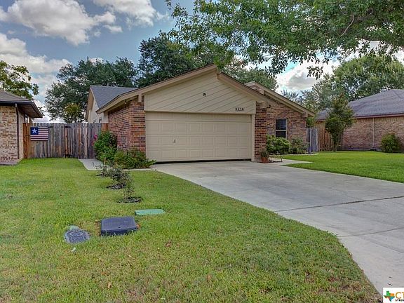 5th image of 927 Seminole Dr