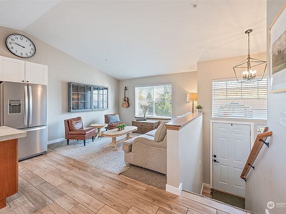 2nd image of 2335 Herndon Drive