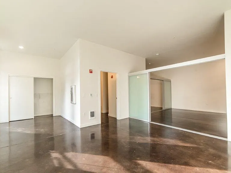 Vibe Apartments — Photo 17