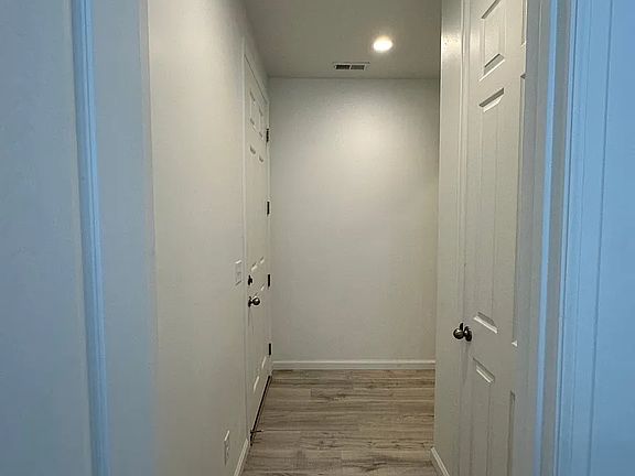 5th image of 5407 N Solo St