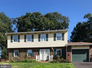 8151 Bayberry Ct, Manassas, VA 20110