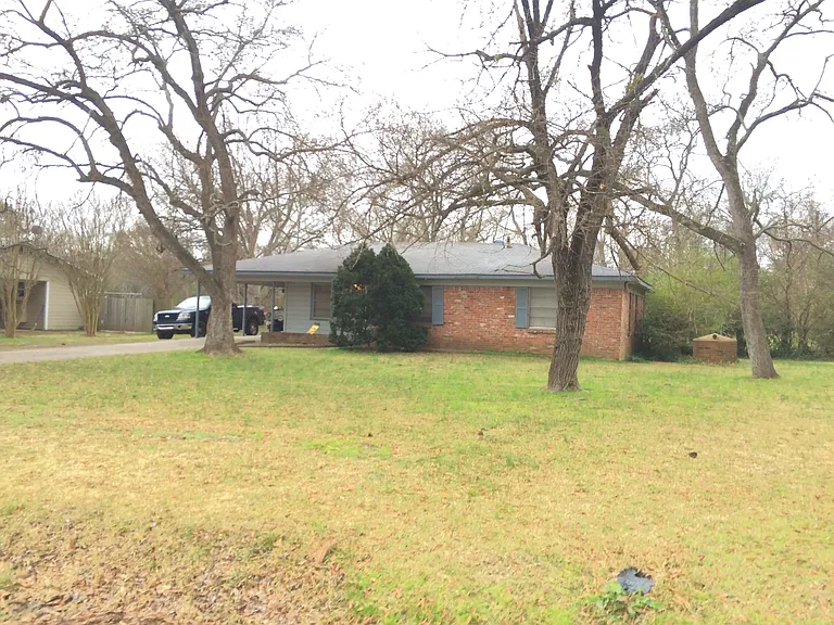 7056 Winburn Dr — Photo 1