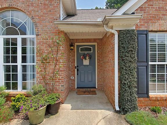 4th image of 6164 Glen Oak Dr