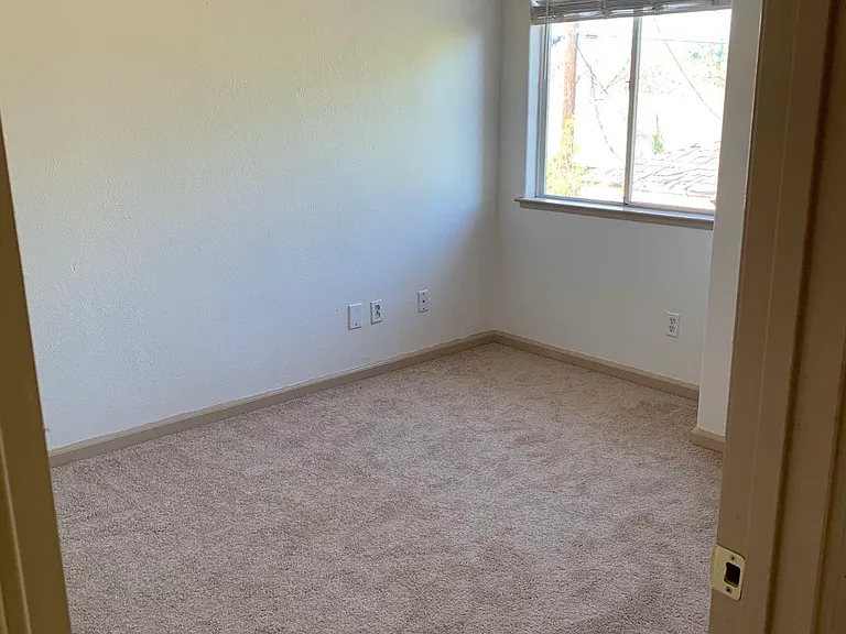 1102 Panoche Ct — Photo 8