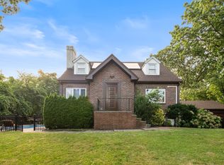 90 Ridge Ave, Staten Island, NY 10304