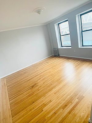 3rd image of 427 Fort Washington Ave APT 4G