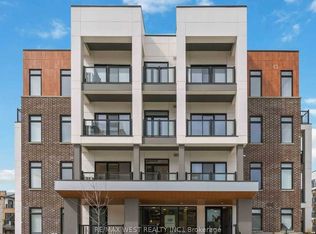 130 Canon Jackson Dr #208, Toronto, ON M6M 2G1