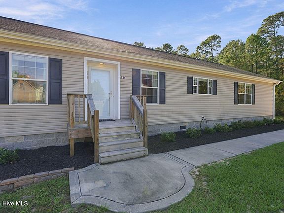 2nd image of 756 Ridgecrest Lane