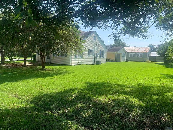 3rd image of 607 Lafourche Dr