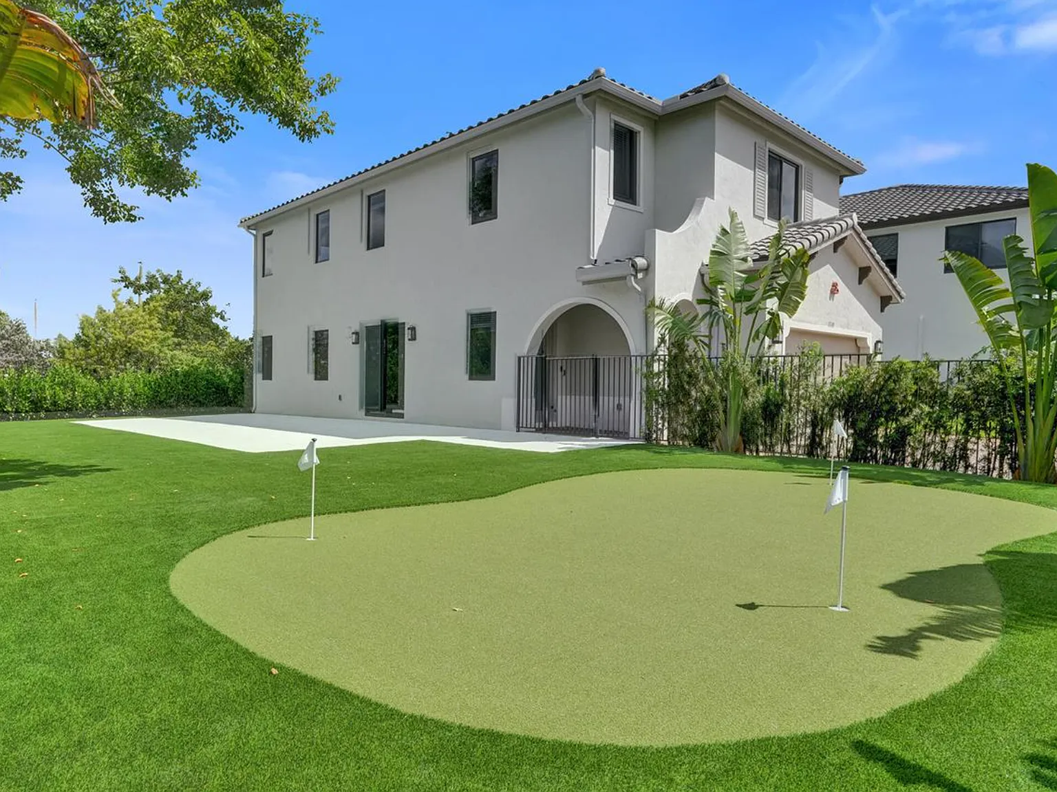 5 bed, 3.0 bath, 2337 sqft, $5,500 — Photo 4